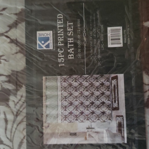 Bathroom Set - Picture 2 of 7